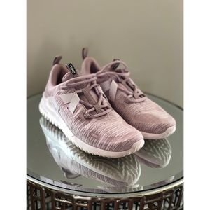 Nike Renew Arena (Size 7.5)